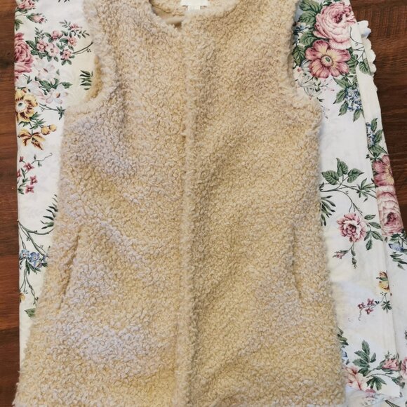 H&M Beige Teddy Faux Fur Classic Vest Open front Women's Size XS - Picture 3 of 7